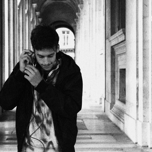 Nicolas Jaar - Get the curse (Net à la mode Remix)