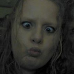 Smiley Christina Hand