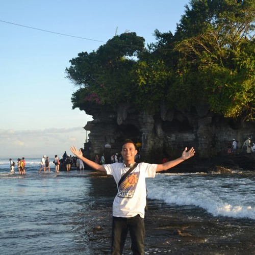 Manusia Setengah Dewa - Iwan Fals ( alfian - cover)