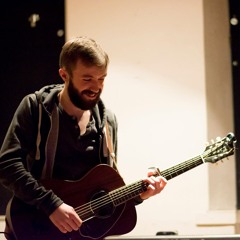 Liam MacLean - Guitarist