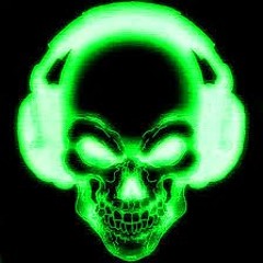 Green Gamer Skull 120
