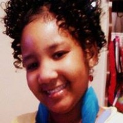 Alexanderea Love Bell