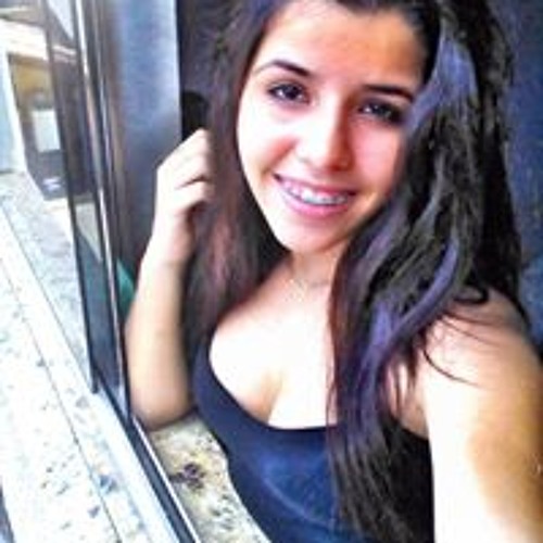 Aline Dias’s avatar