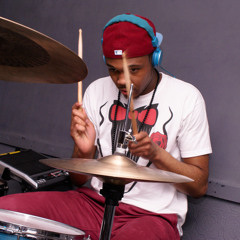 RussellDrummaMusic (♫)(♪)
