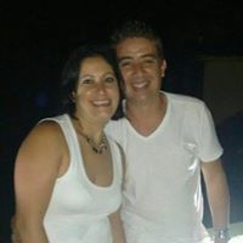 Stream Juliana Leal music Listen to songs, albums, playlists for free