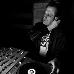 Lee W / Blue Panda Recs