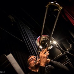 Gianluca Petrella Off.