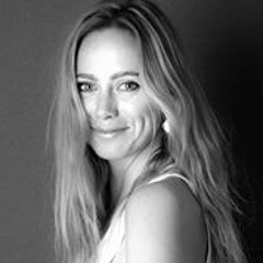 Lisette Valk van Der