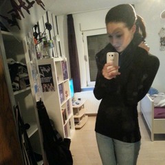 Nora Ayline Könecke