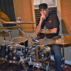 Daniel Vazquez Music