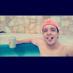 Vinícius Queiroz 28