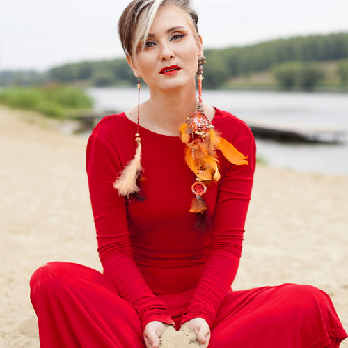 Stream Dasha Davydova music | Listen to songs, albums, playlists for ...