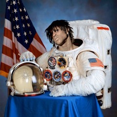 300 Astronaut