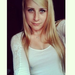 Manon Esther Van de Goor