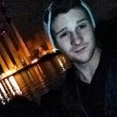 Tyler Starr