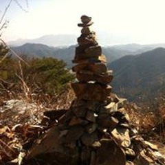 Lặng Lẽ Chốn Này