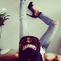 يا طالعين القمر