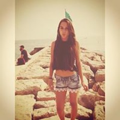 Klaudia Go