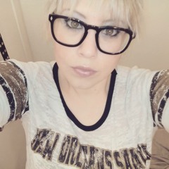Holly Bell