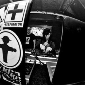 🔴 Elisa Laurent b2b Schraube