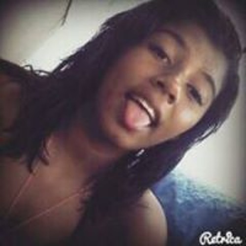 Karoliny Drew Santos’s avatar