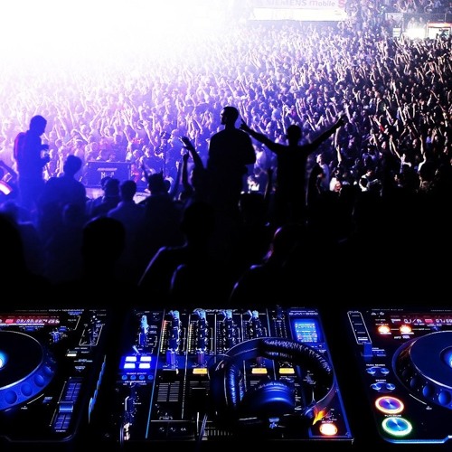 DJmetrax Vs Cap'tain Final Mix 2013