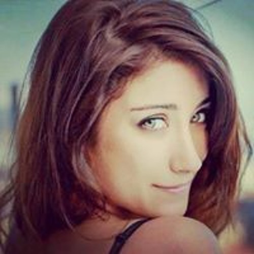 Amna Malik’s avatar