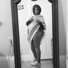 RoRo Neal
