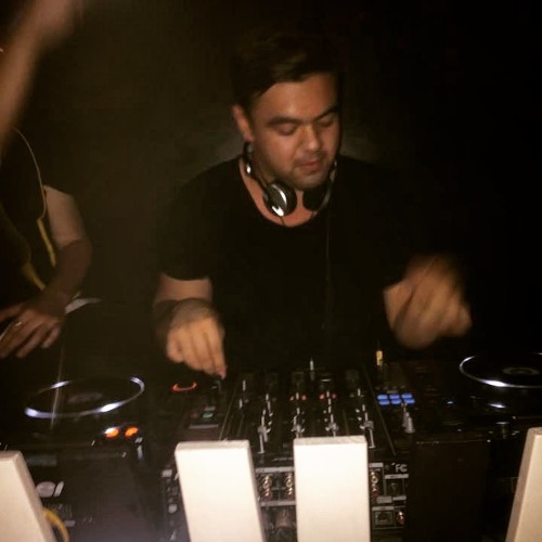 Tricky Tricky - Dj infinity (Chase Duncan Edit)