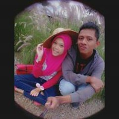 Yayuk Jullyantye Putri