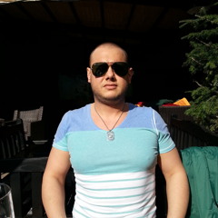Ady Adrian 32