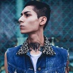 Gilbert Diamond White