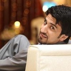 Yo ishq wo Navei Navei Rashid Khan Live