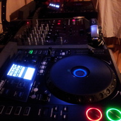 DEEJAY Ronn971