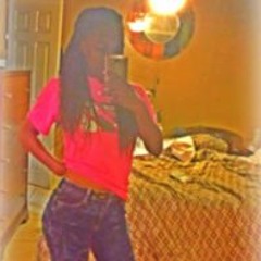 Adriana Finessin Collier