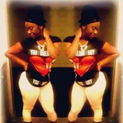 Alicia JuicyyPeach Taylor