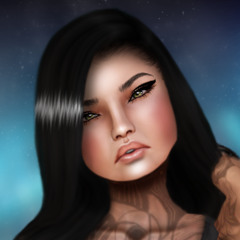 Cняιѕтιηα ∂ινα нєℓℓѕιηg