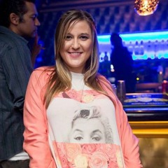 Samantha King 40