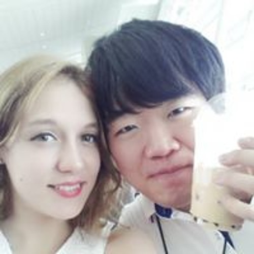 Lynn Chow’s avatar
