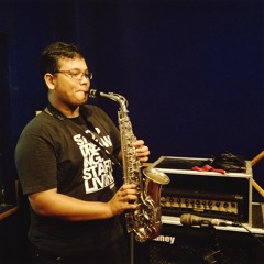 Christian W Utomo