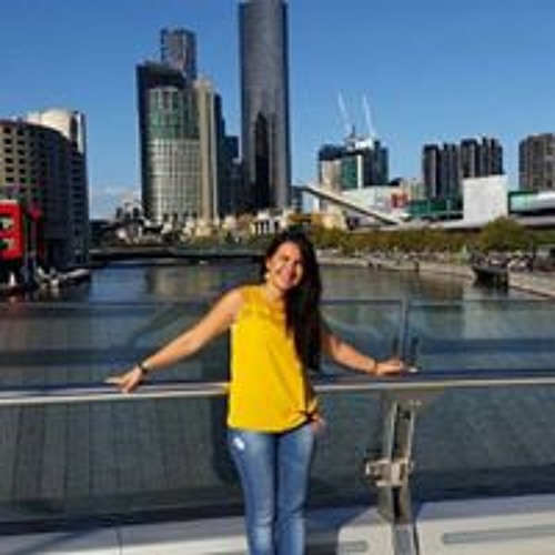 Stream Paola Gomez E music Listen to songs, albums, playlists for