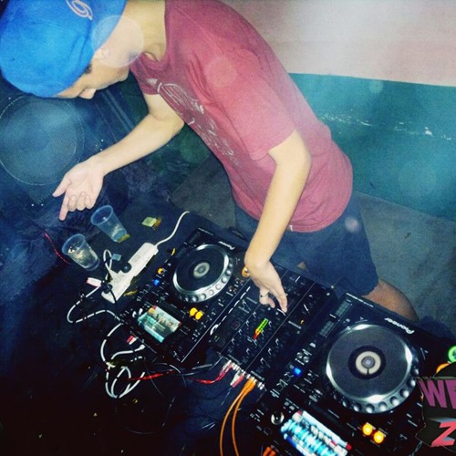 DVBBS & BORGEOUS - STAMPEDE VS MAKJ - SPRINGEN (Abraham nicolas mashup)