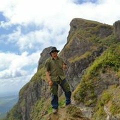 Villanueva M Richard