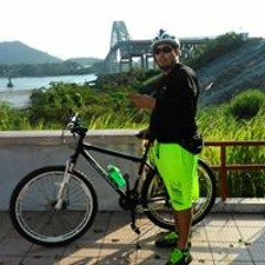 Billy González