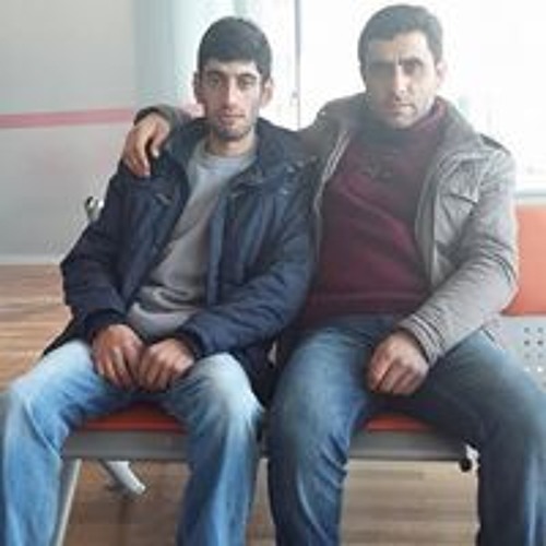 Ebru gündeşbiraz kızıl biraz mavi