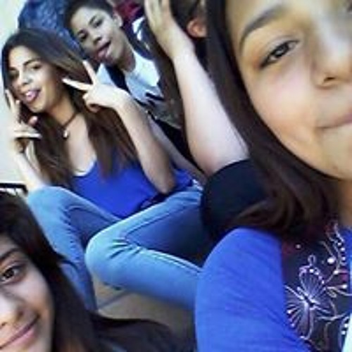 Stream Yesenia GOnzalez music | Listen to songs, albums, playlists for