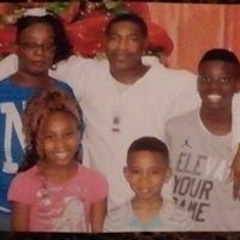 Mrz Luvinmyfam Spratt