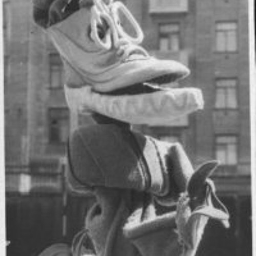 Хоха и веснушка. Хоха тото и веснушка. Говорящий башмак. Большой фестиваль передача хоха. Кед хоха.