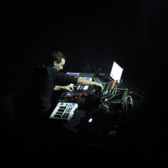 Marco Avilés 4