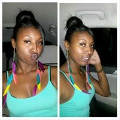 AlishaPink DeezlyRenee